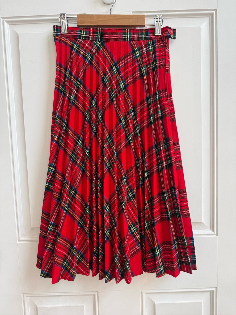 Vintage 70s Tartan Red Plaid Pleated Midi Skirt Dralon Bayer Textilfaser Germany